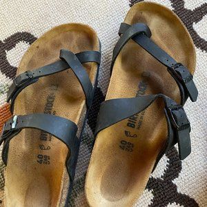 LIKE NEW - Mayari Birkenstocks